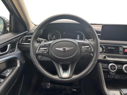 2022 Genesis G70 2.0T