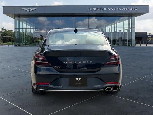2022 Genesis G70 2.0T