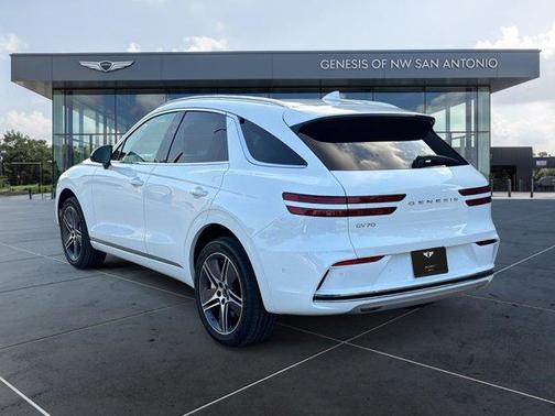 2026 Genesis Electrified GV70 Advanced
