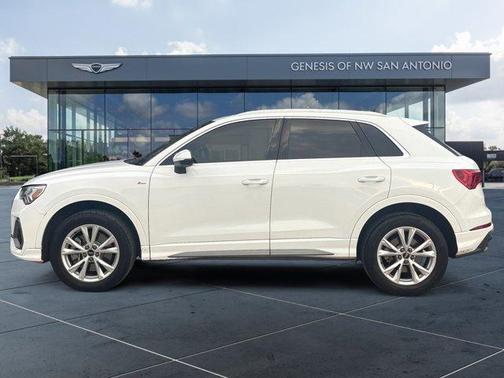 2022 Audi Q3 45 S line Premium Plus