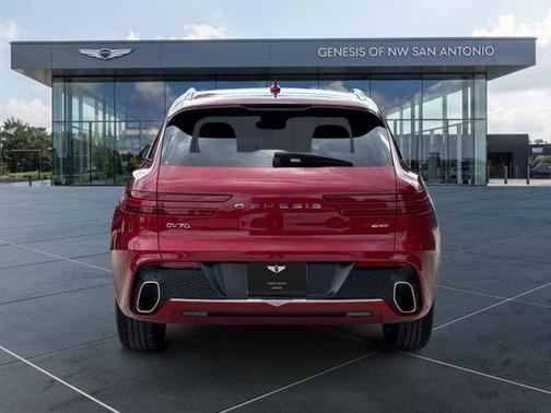 2023 Genesis GV70 2.5T