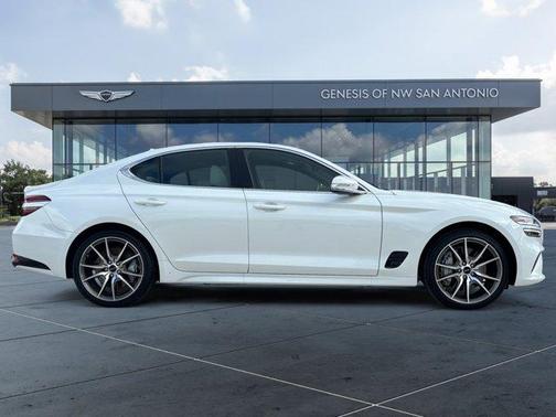 2024 Genesis G70 2.5T