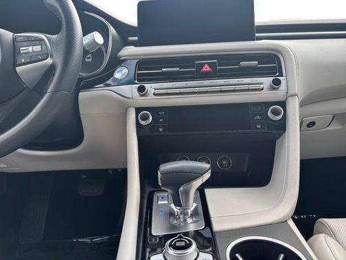2024 Genesis G70 2.5T
