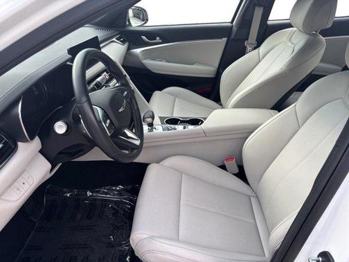 2024 Genesis G70 2.5T