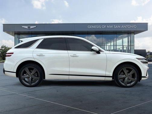2022 Genesis GV70 2.5T