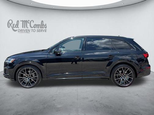 Mythos Black Metallic 2023 Audi Q7 55 Prestige