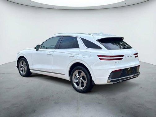 Alta White 2026 Genesis GV70 2.5T Select