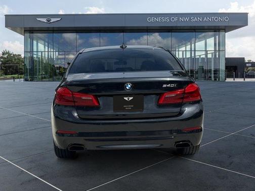 2019 BMW 540 i