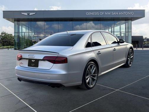 2017 Audi S8 4.0T Plus