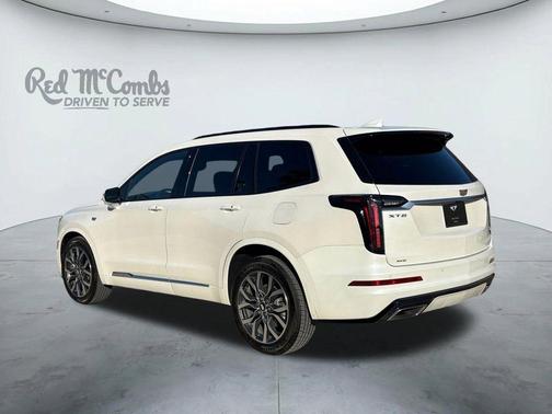 Crystal White 2021 Cadillac XT6 Sport AWD