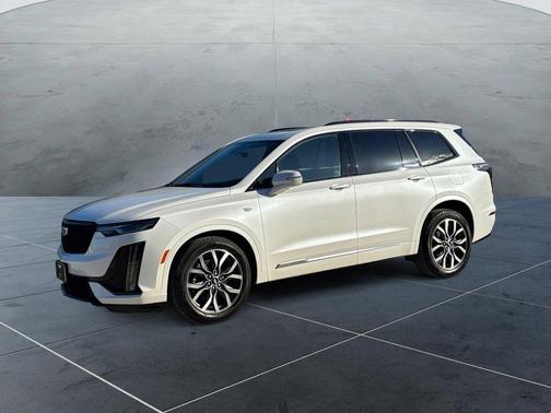 Crystal White 2021 Cadillac XT6 Sport AWD