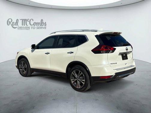 White 2019 Nissan Rogue SV