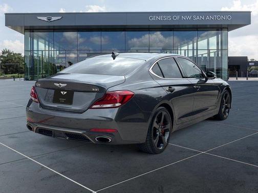 2019 Genesis G70 3.3T Design