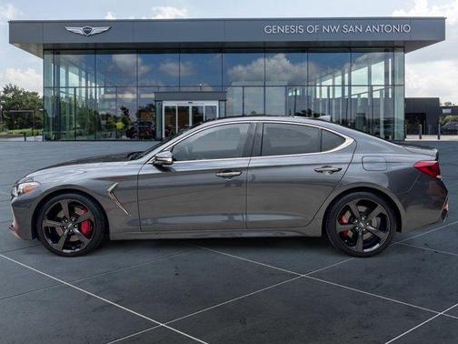 2019 Genesis G70 3.3T Design