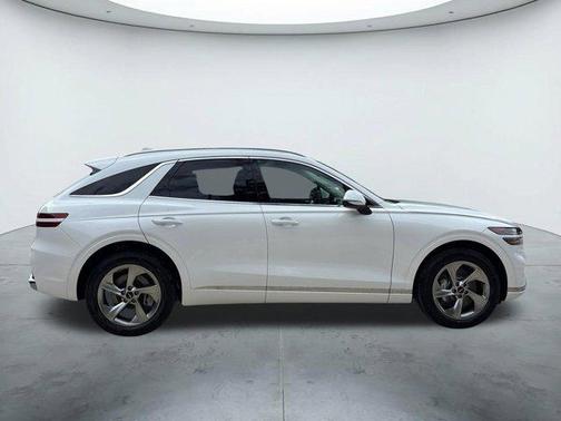 Alta White 2026 Genesis GV70 2.5T