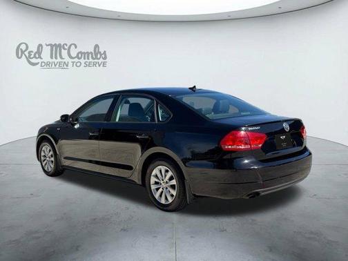 2015 Volkswagen Passat 1.8T Auto Wolfsburg Ed