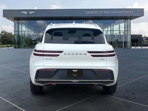 2026 Genesis GV70 2.5T Select