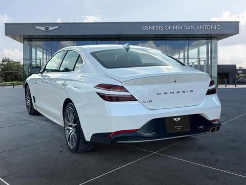 2023 Genesis G70 2.0T