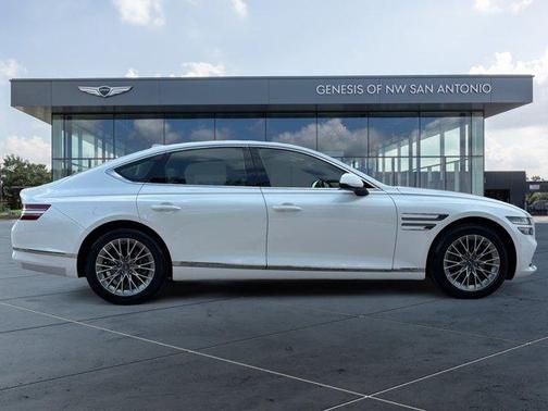 2023 Genesis G80 2.5T
