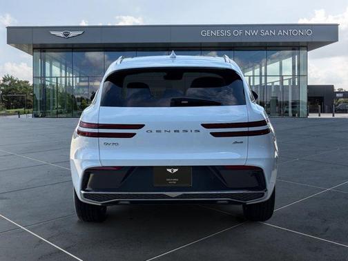 2026 Genesis GV70 2.5T Advanced