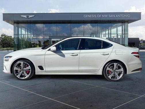 2025 Genesis G70 2.5T