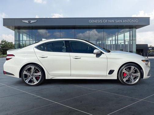 2025 Genesis G70 2.5T