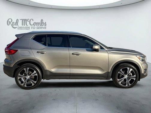 Gray Metallic 2021 Volvo XC40 T5 Inscription