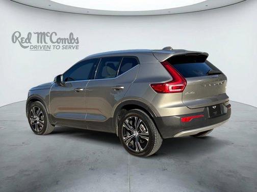 Gray Metallic 2021 Volvo XC40 T5 Inscription