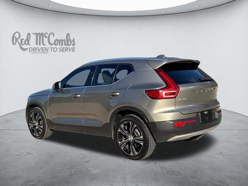 Gray Metallic 2021 Volvo XC40 T5 Inscription