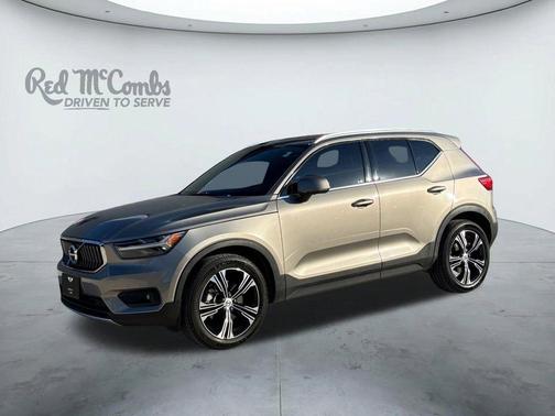 Gray Metallic 2021 Volvo XC40 T5 Inscription