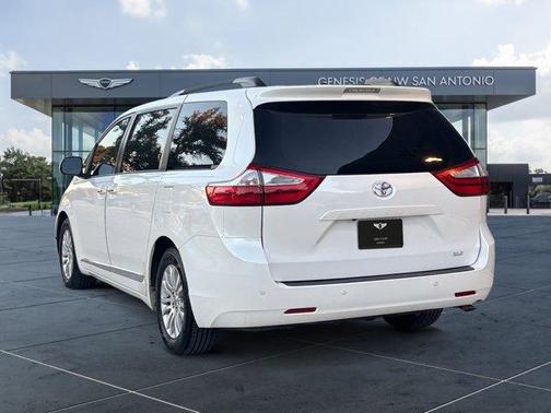 2015 Toyota Sienna XLE Premium