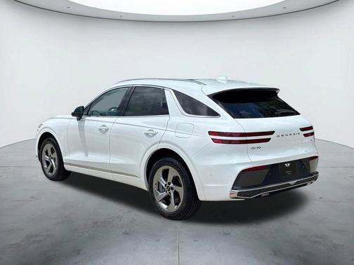 Alta White 2026 Genesis GV70 2.5T Advanced