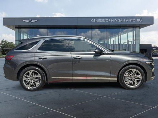2023 Genesis GV70 2.5T