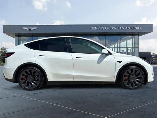 2024 Tesla Model Y Performance