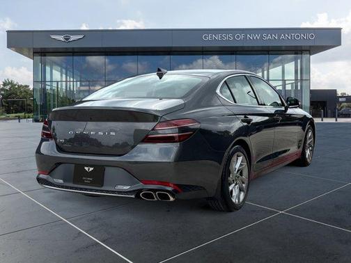 2022 Genesis G70 2.0T