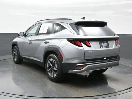 Shimmering Silver 2026 Hyundai TUCSON SEL
