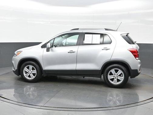 Silver Ice Metallic 2018 Chevrolet Trax LT