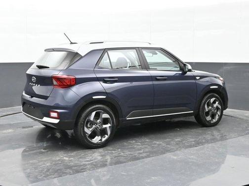 2023 Hyundai VENUE Limited