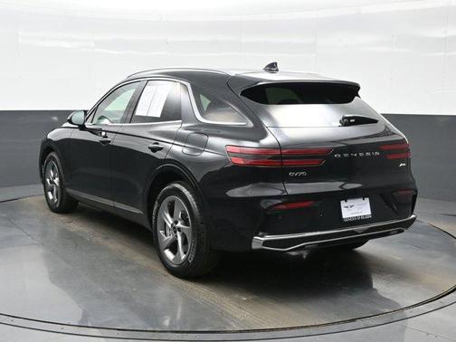 Vik Black 2026 Genesis GV70 2.5T