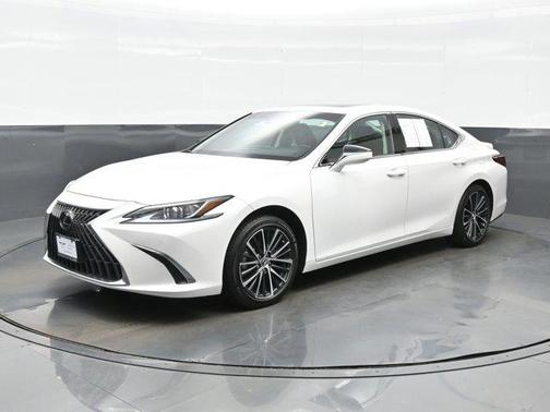 Eminent White Pearl 2024 Lexus ES 350