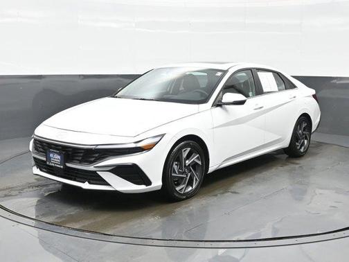 White 2025 Hyundai ELANTRA HEV Limited
