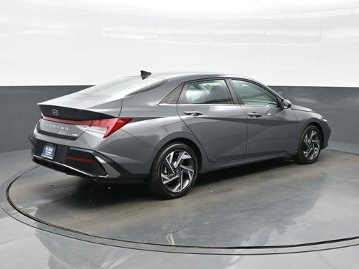 Gray 2025 Hyundai ELANTRA HEV Limited