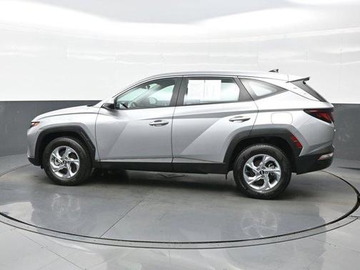 2023 Hyundai TUCSON SE