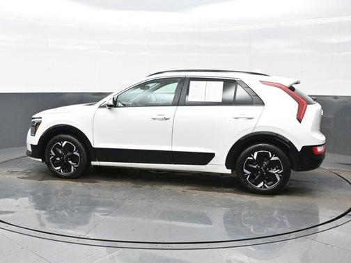 2023 Kia Niro EV Wind