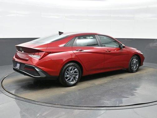 2025 Hyundai ELANTRA HEV Blue