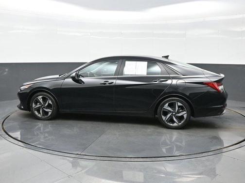 2023 Hyundai ELANTRA HEV Limited