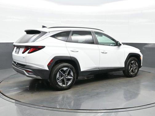 Serenity White Pearl 2026 Hyundai TUCSON SEL