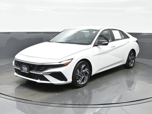 2025 Hyundai ELANTRA HEV SEL Sport