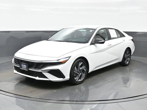 2025 Hyundai ELANTRA HEV SEL Sport