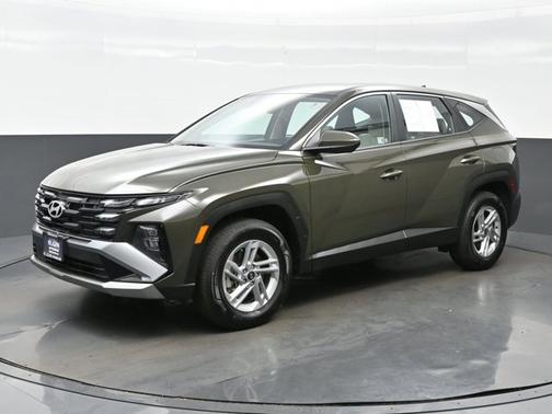 2025 Hyundai TUCSON SE